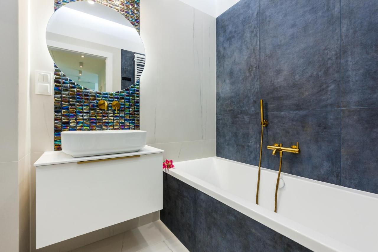 Plac Unii Aquamarine Premium Apartment Gdynia Buitenkant foto